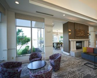 Hilton Garden Inn Evansville - Evansville - Sala de estar