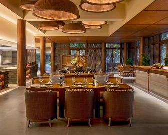 JW Marriott Cam Ranh Bay Resort & Spa - Dien Khanh - Restaurant