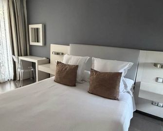 Hotel Avenida 31 - San Pedro de Alcántara