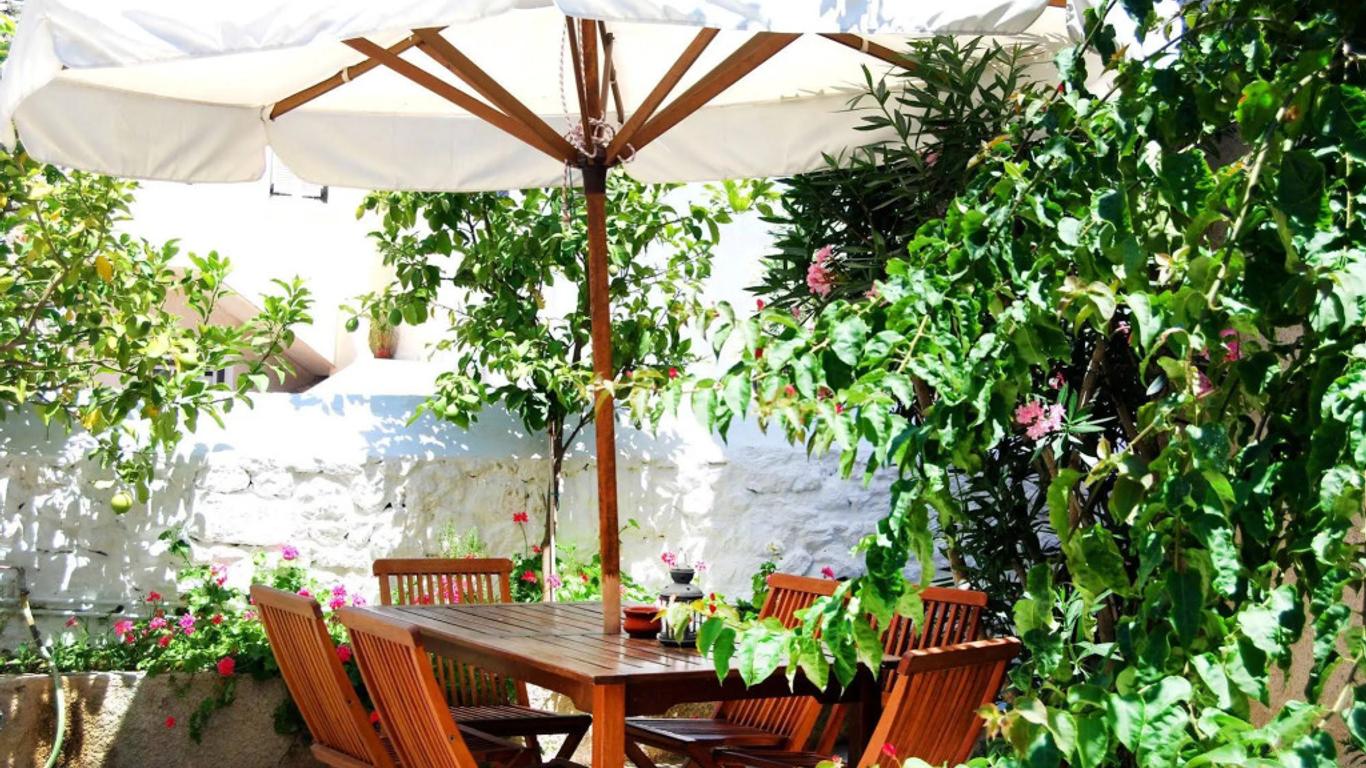 Twin House Spetses