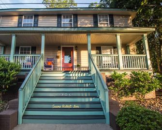 Swamp Rabbit Inn - Greenville - Building