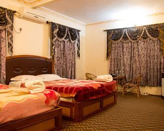 Regal Hetauda Resort - Hetauda - Bedroom