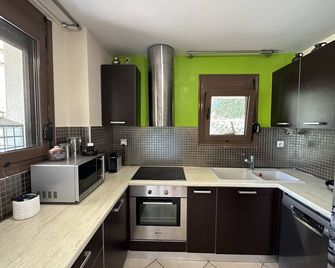 Escape to Paradise - Experience Luxury and Serenity at Villa Elina in Sithonia - Néos Marmarás - Küche