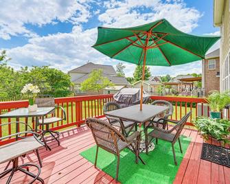 10 Mi to Dtwn Greensboro Family Gem with Yard - Jamestown - Balcón