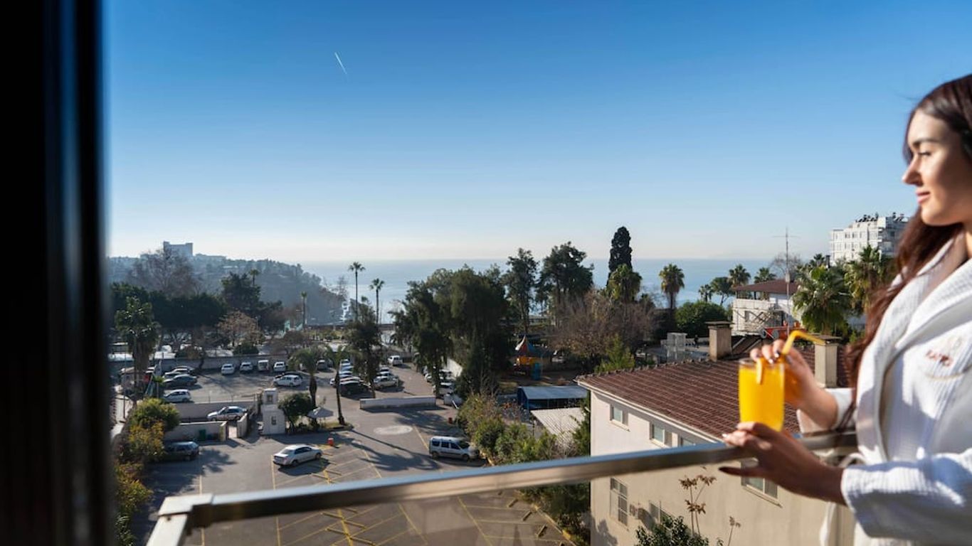 فندق سكاي كامر أنطاليا