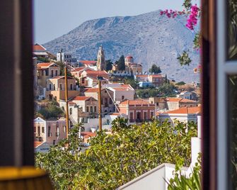 The Old Markets - Σύμη - Μπαλκόνι