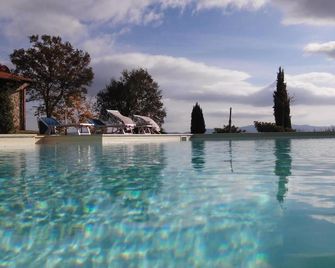 Agriturismo La Valle del Sole - Castiglione d'Orcia - Pool