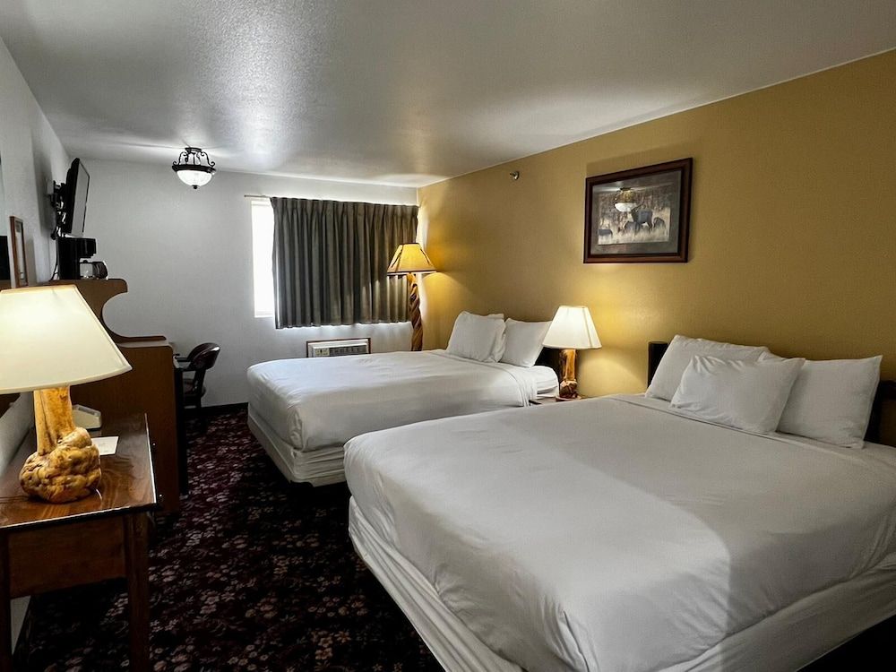Buffalo Bill's Antlers Inn - Cody - Bedroom