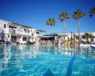 Plaza Azul - Puerto del Carmen - Uima-allas