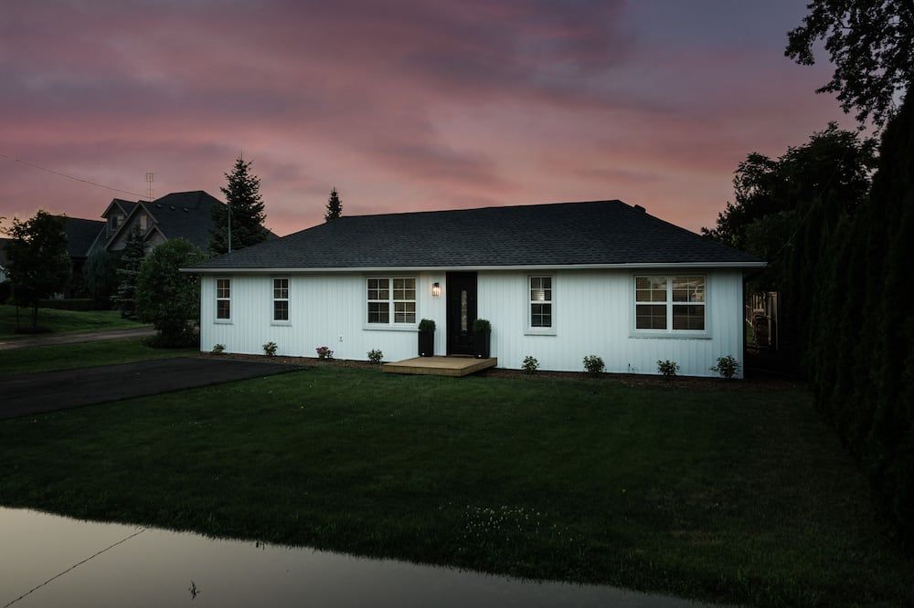 Building view of The Little White Haus