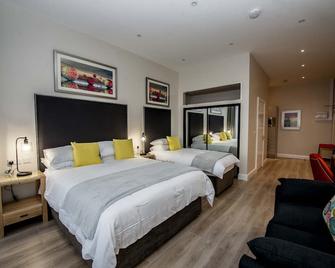 The James Suites - Londonderry - Bedroom