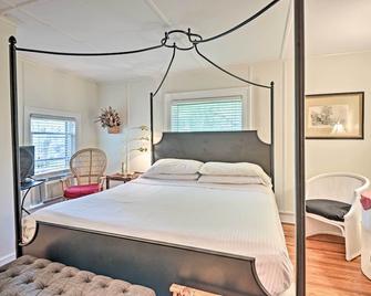 Historic Keuka Lake Estate in Hammondsport w/ Pool - Hammondsport - Habitación