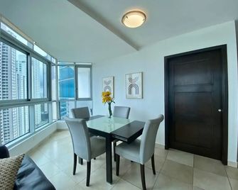 Mar Rojo I 2 Bedroom in Costa del Este - Panama City