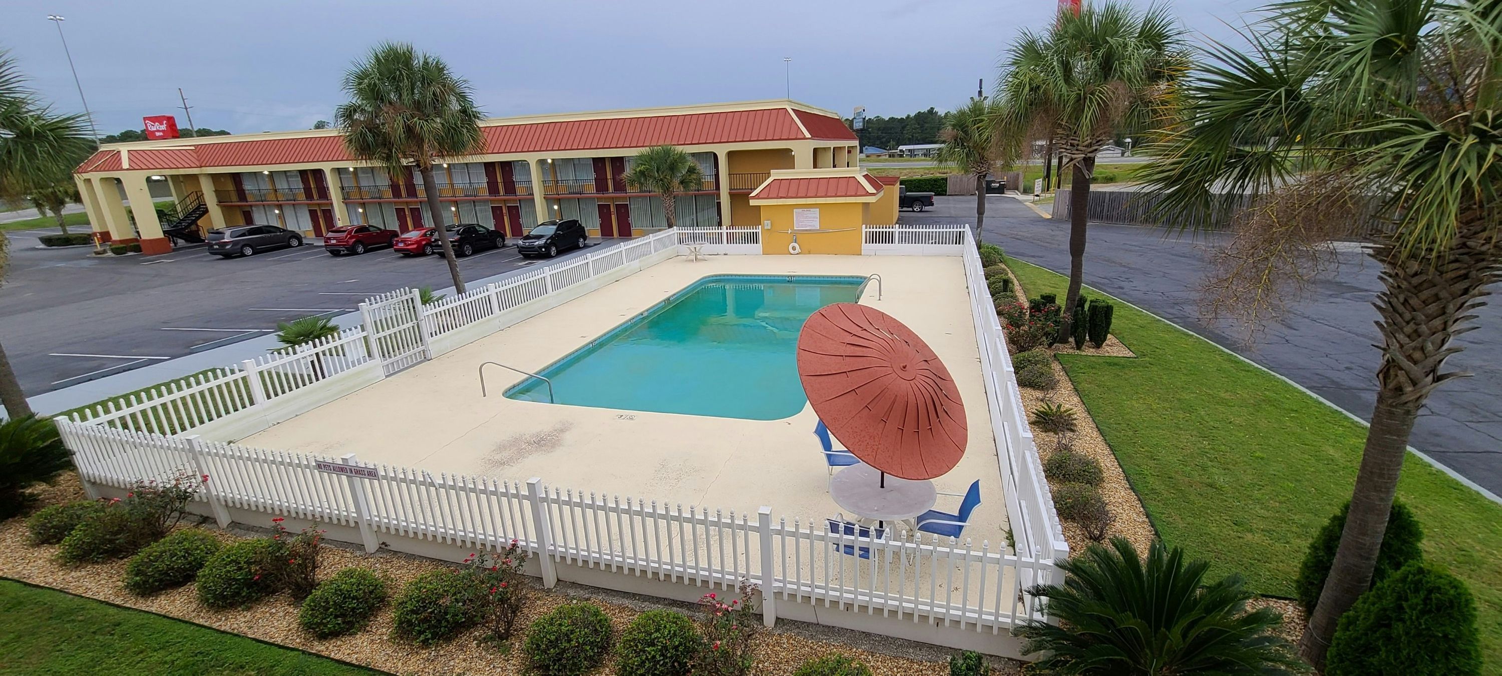 Red Roof Inn Tifton - Tifton - Uima-allas