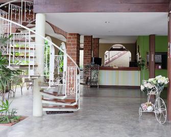 Pai In Town Hotel - Pai - Receptionist