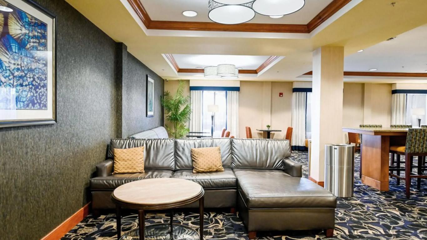 Holiday Inn Express & Suites Richmond North Ashland By IHG