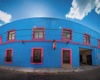 OYO Casa Vieja,ciudad Serdán,museo La Magnolia - San Salvador El Seco - Building