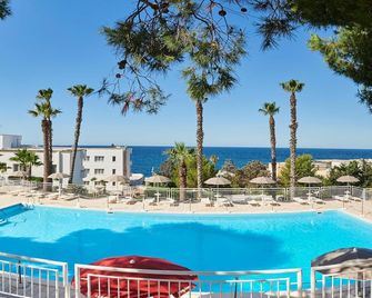 Grand Hotel Riviera - Cdshotels - Santa Maria al Bagno - Pool