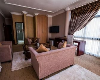 Sherbourne Hotel - Kitwe - Sala de estar