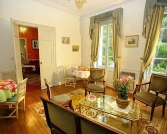Chateau Le Baudou - Coutras - Eetruimte
