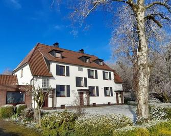 Lovely House in the countryside by Nordhorn - Nordhorn - Budova