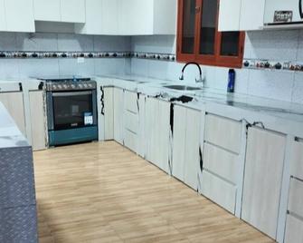 Welcome to our Villa MAS, a chalet nestled in the heart of Pachacamac. - Pachacamac - Cuisine