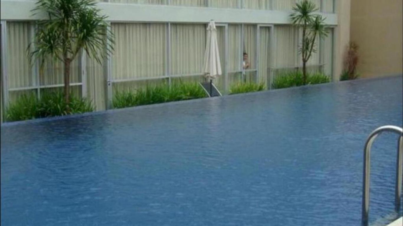 Royal Hotel n' Lounge
