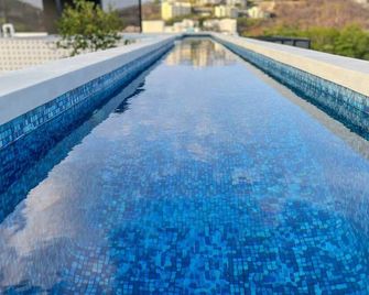 New One Bedroom Walking Distance to Harbor, Park, Beach and Restaurants. - Santa Cruz Huatulco - Pool