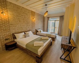 Cunda Nisa Otel - אייבאליק - חדר שינה