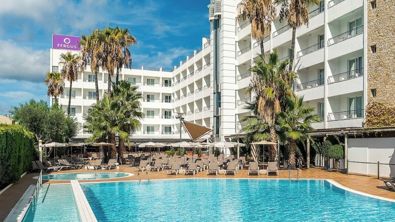 Fergus Club Pineda Splash