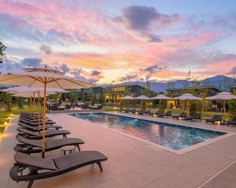 Awaumi Fujikawaguchiko Resort - Fujikawaguchiko - Pool