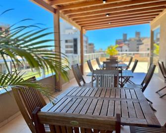 Maria Julia - Bombinhas - Balkon