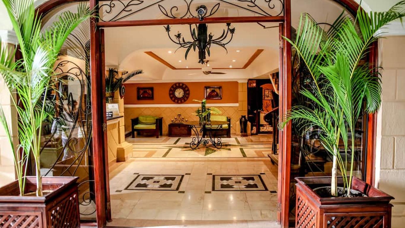 The Mt Hotel Plaza Brisas