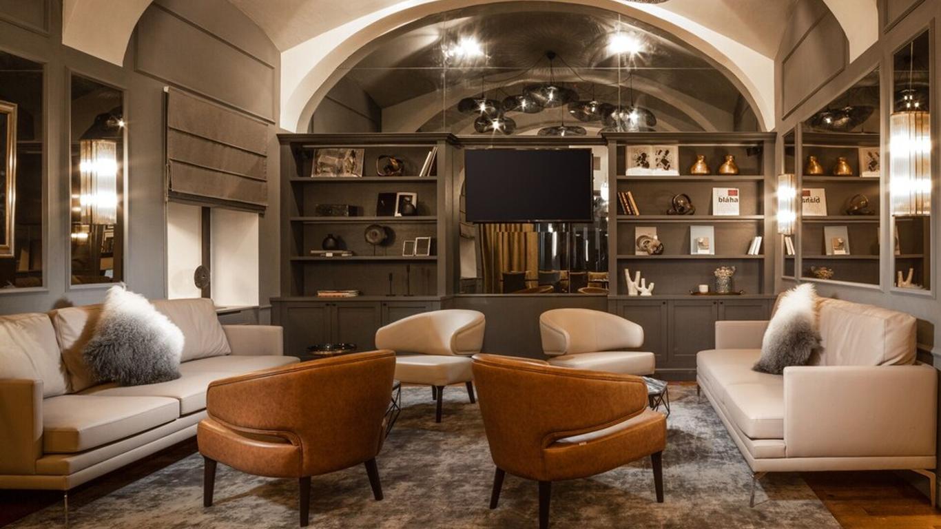 ذا هوتل فيتزجيرالد