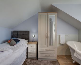 Sunrise Guest House - Bude - Bedroom