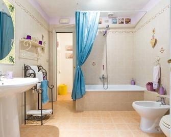 Bed and Breakfast Sognando Te - Assisi - Bathroom