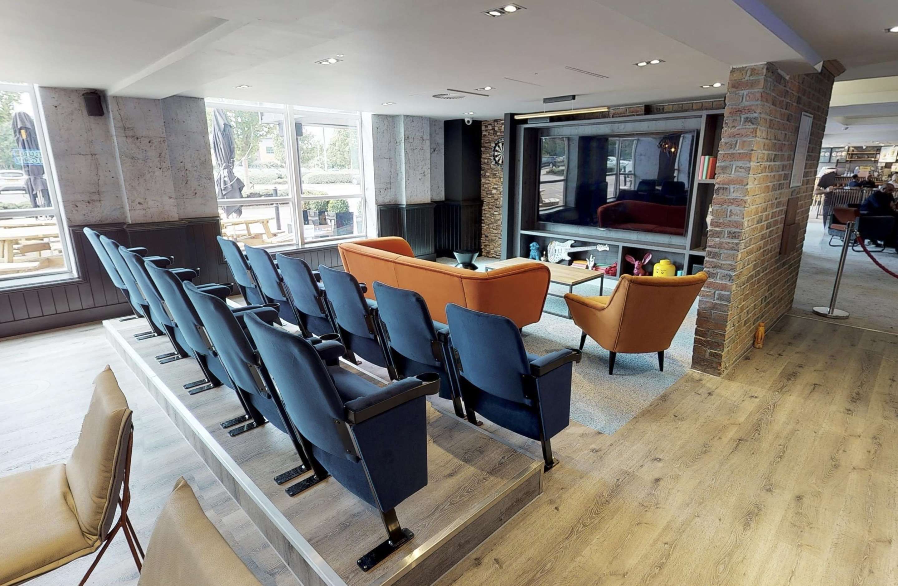 Village Hotel Hull - האל - מסעדה