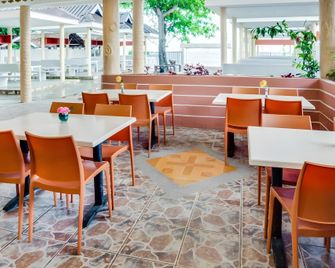 Cawit Resort and Cafe - Pilar - Ristorante