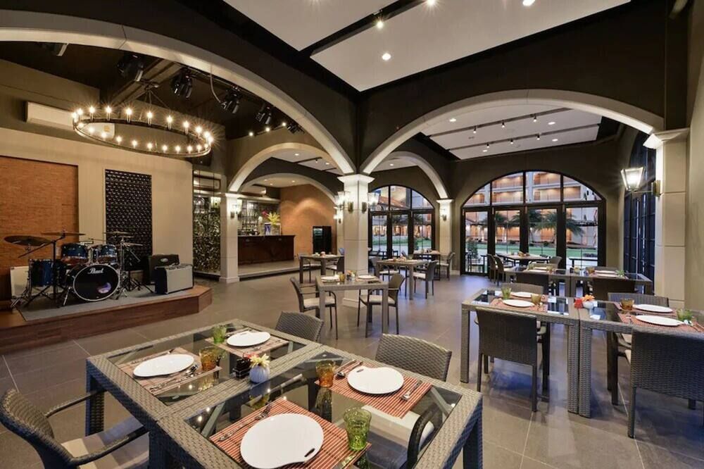 Le Monte Khao Yai - Mu Si - Restaurante