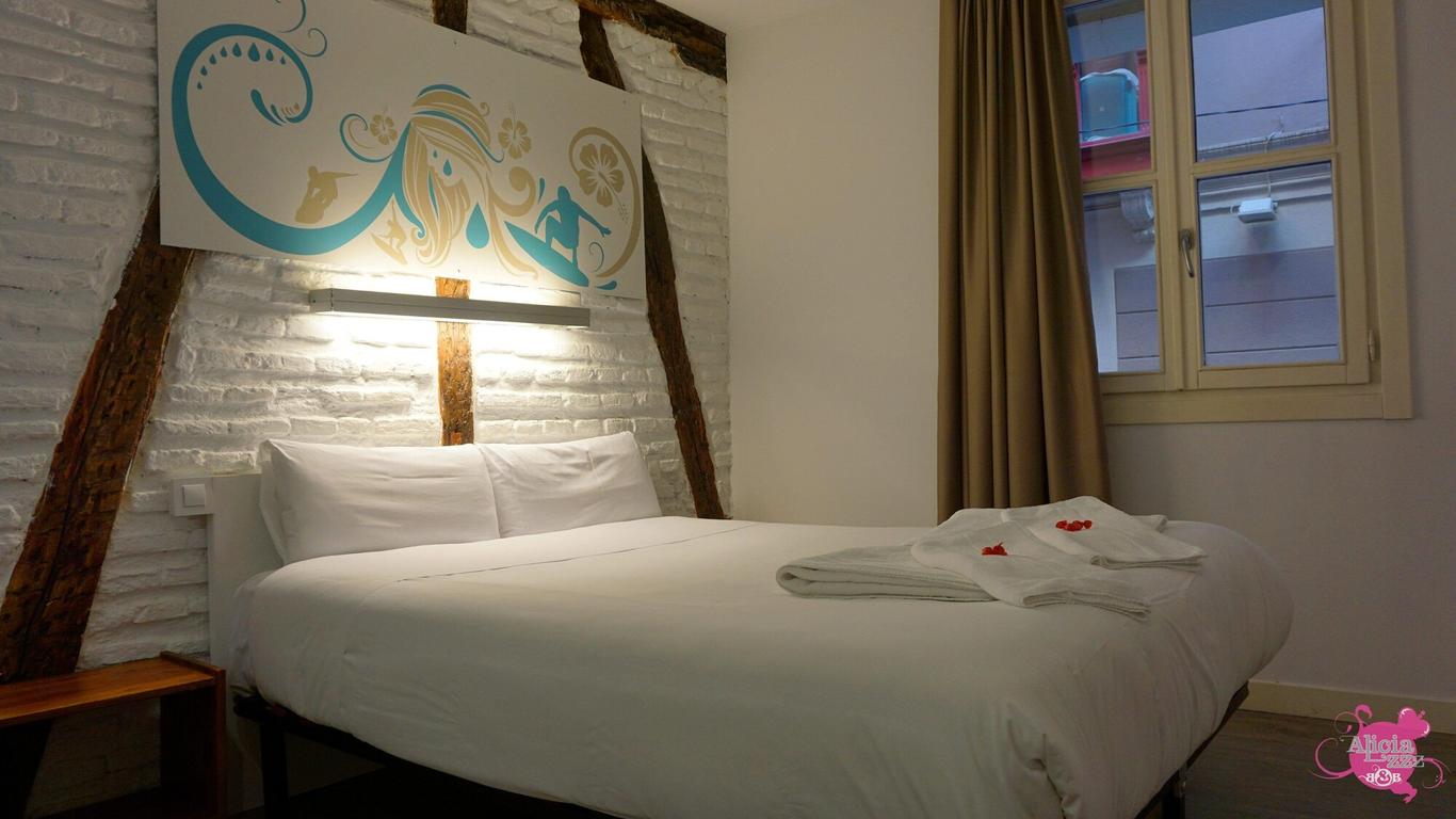 بينسيون أليثياث بيد آند بريكفاست