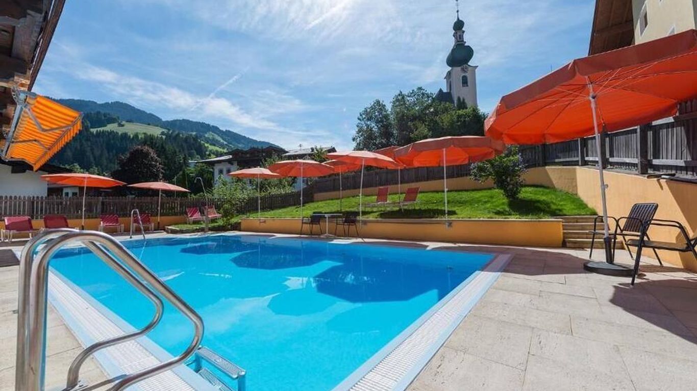 هوتل بلاتزل