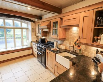 The Stables - Settle - Kitchen
