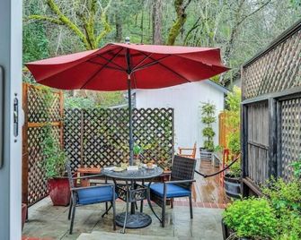 Private Outdoor Seating, Steps to Best Napa Valley Wineries & Fine Dining - Calistoga - Patio