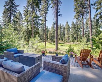 Luxury Home in Suncadia Hot Tub and Fire Pit! - Cle Elum - Patio