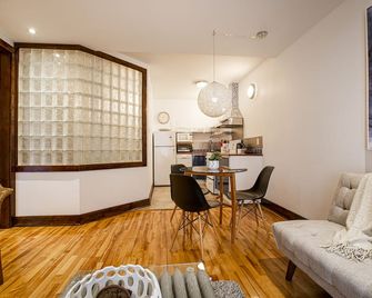 Lofts Jacques-Cartier Free Parking - Montreal - Living room