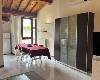 Veronetta 52 - Verona - Sală de mese