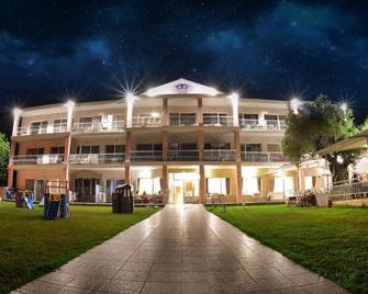 Crown Hotel - Nea Skioni - Edificio