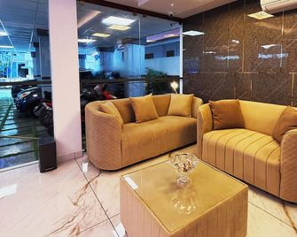 Pepper Coast Luxury Business Hotel - Kochi - Lounge