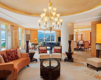 Sheraton Sanya Resort - Sanya - Living room