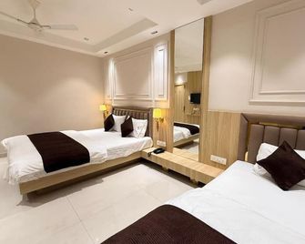 Hotel Rk Residency - Ujjain - Camera da letto